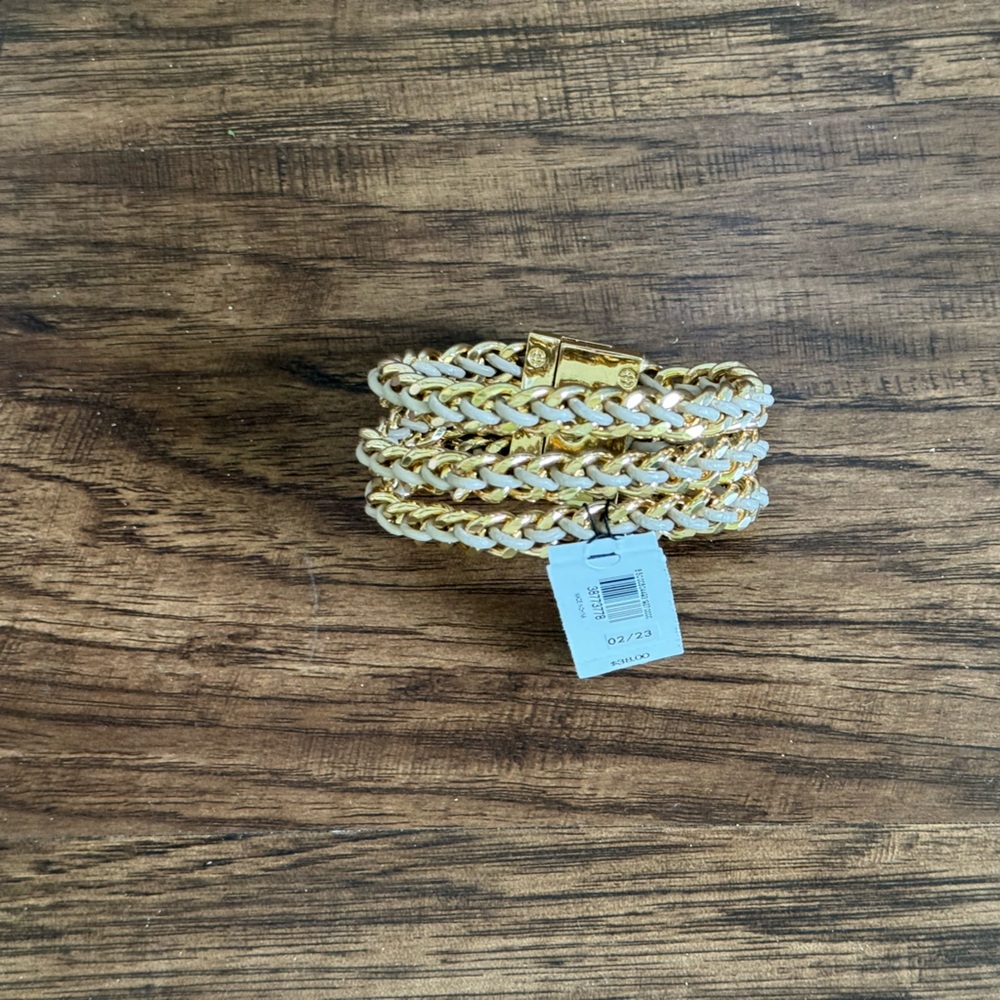 Express Bracelet - Picture 2 of 10